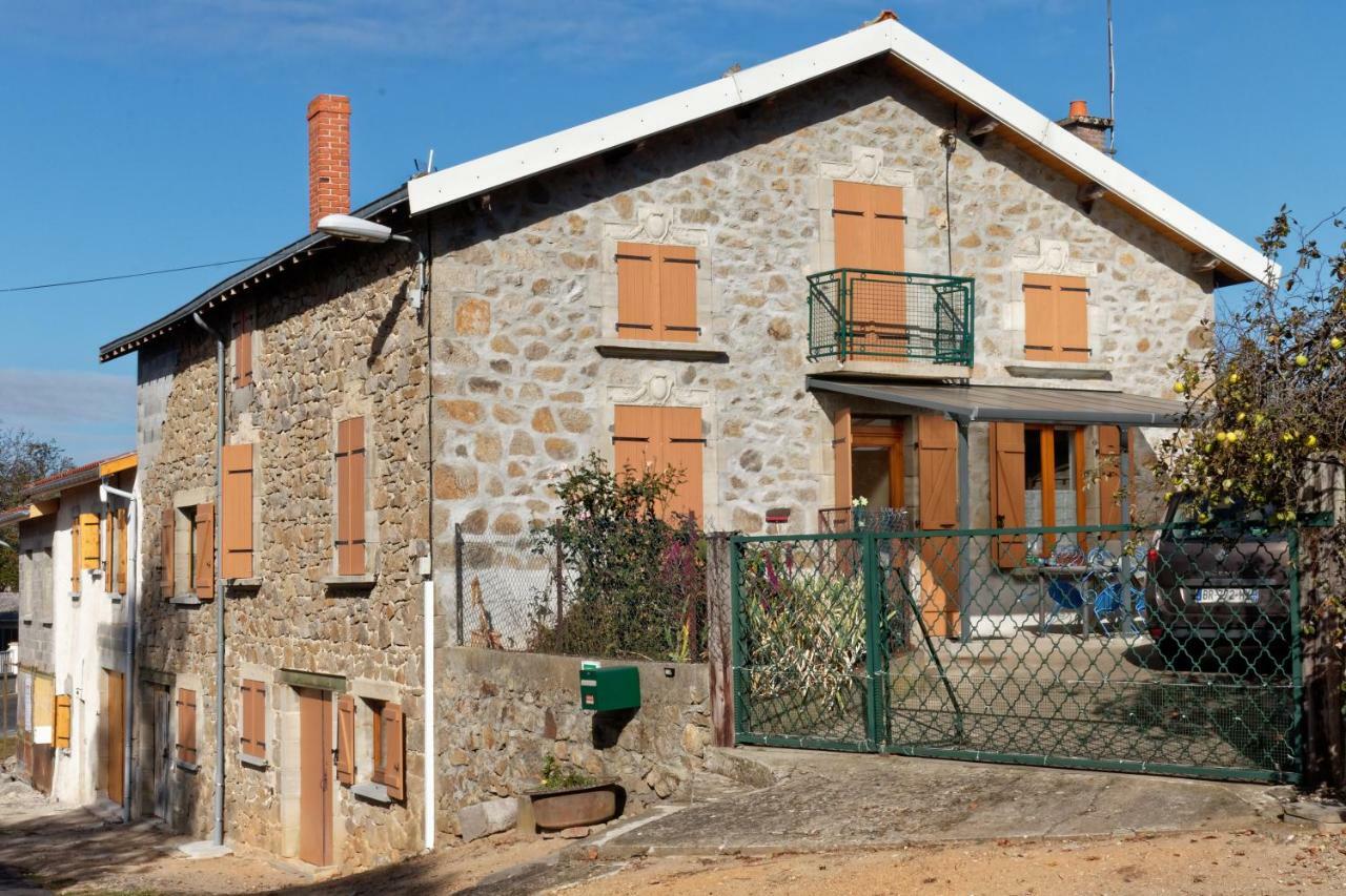 Gite De Sauviat 25 Chemin Du Grand Pacher Le Bourg De Sauviat 63120 מראה חיצוני תמונה